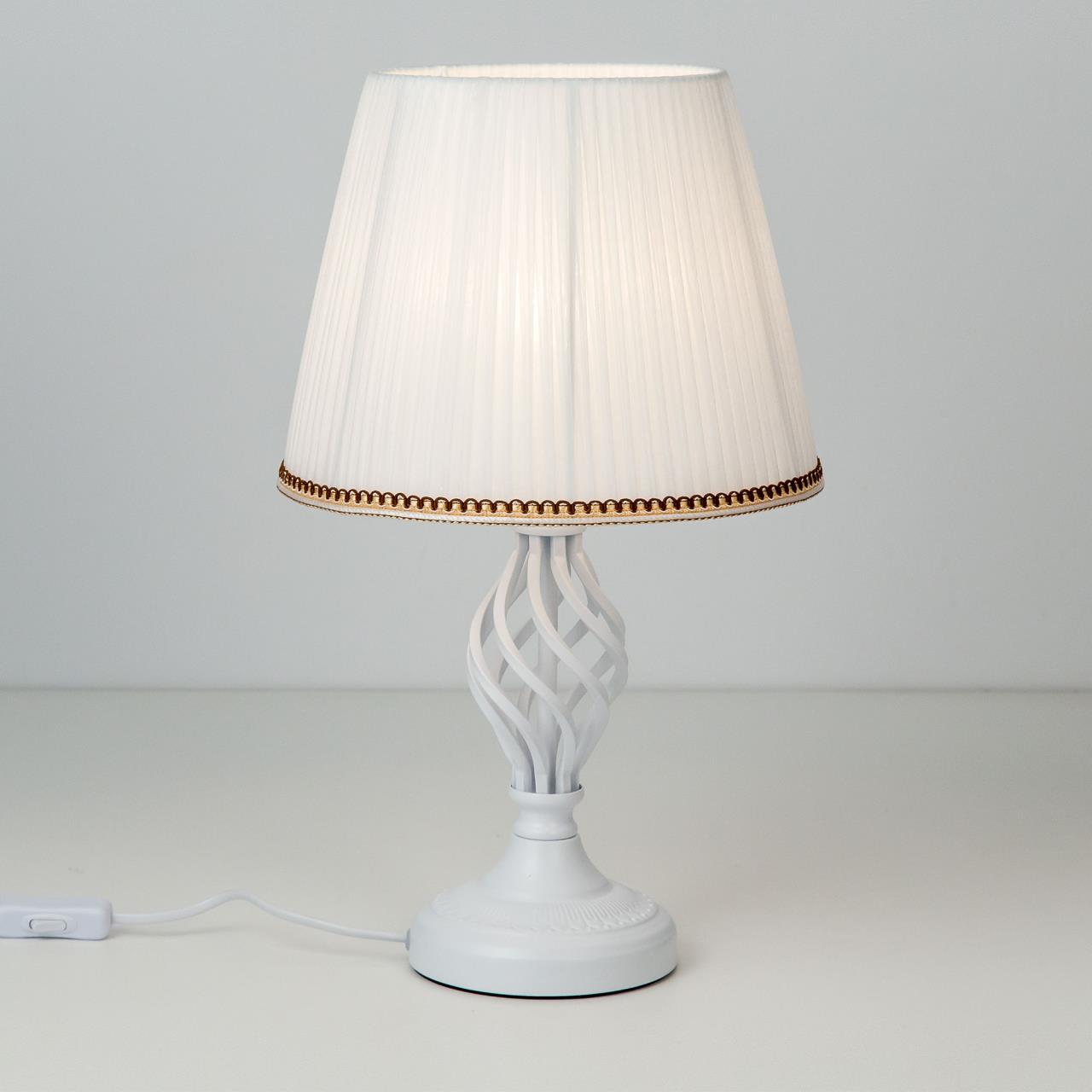 CL402800.CitiLux. Вена.Настольная лампа, 1*E27, 75W 220V. Белый